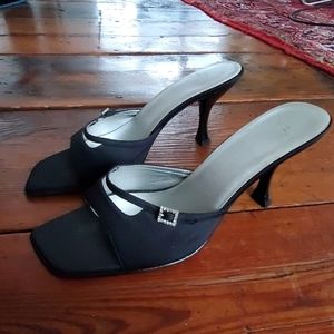 VINTAGE Womans Black Slide sandals size 9